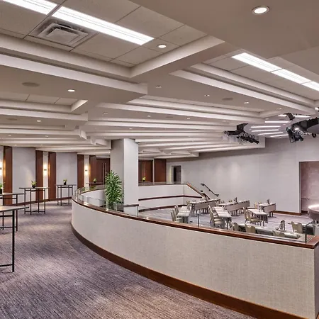 Loews Chicago O\'Hare Hotel