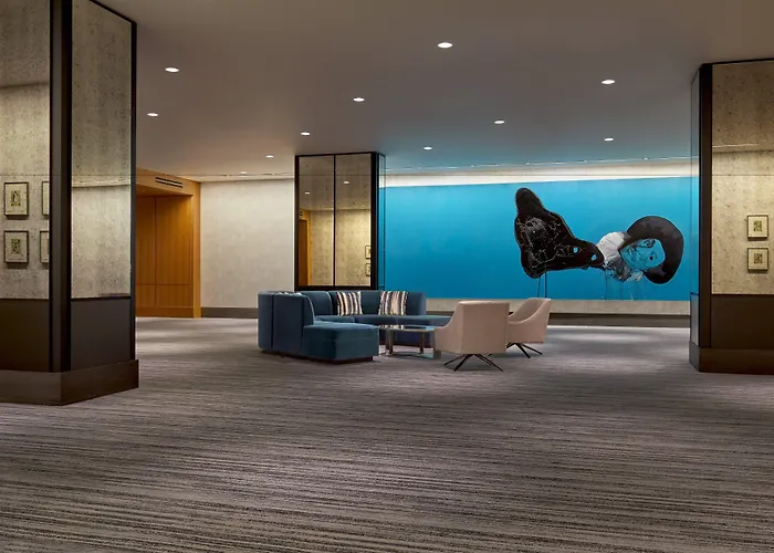 Loews Chicago O'hare Hotel 4*